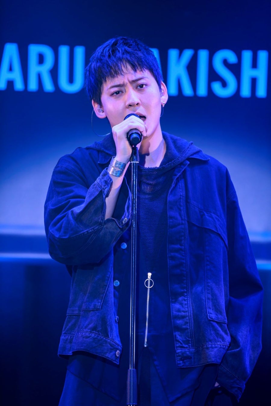 舞台『夜逃げ屋本舗』上演決定 主演 松本幸大・ヒロインに古畑奈和が出演 実写映画やドラマ化もされたアクション・コメディ漫画