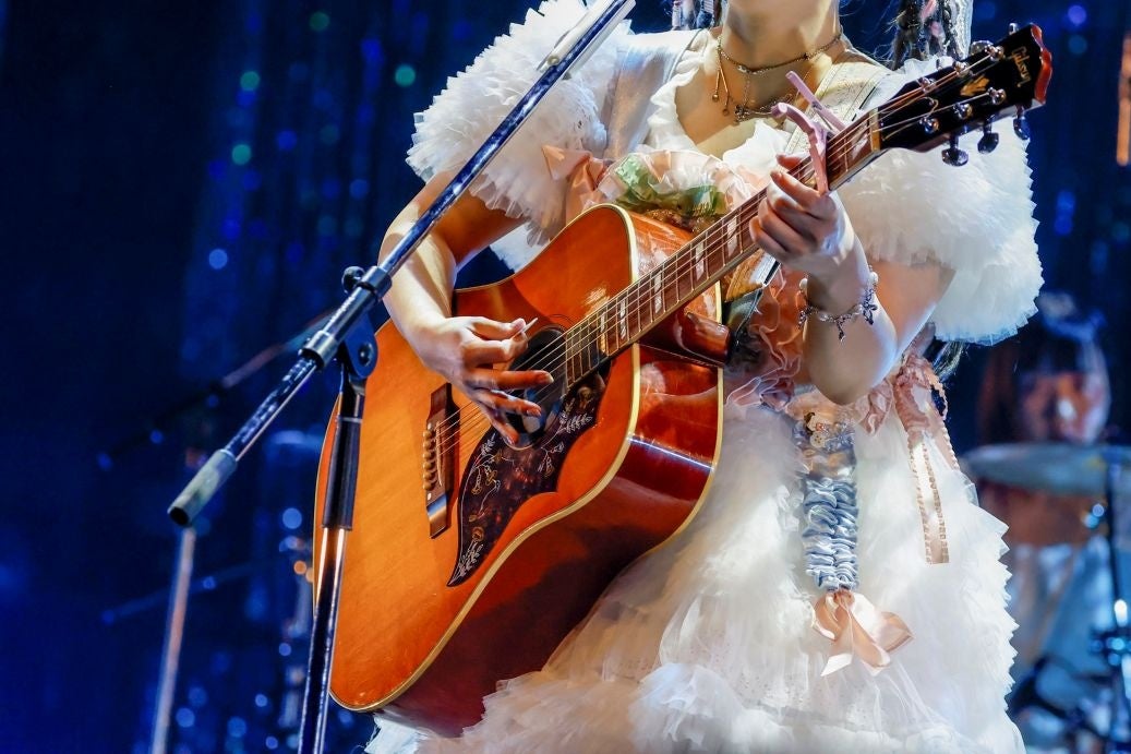 空前のポーカーブームに挑む、新作AI実況アプリ『実況！トキノホールデム◆ベガス』リリース資料のご案内