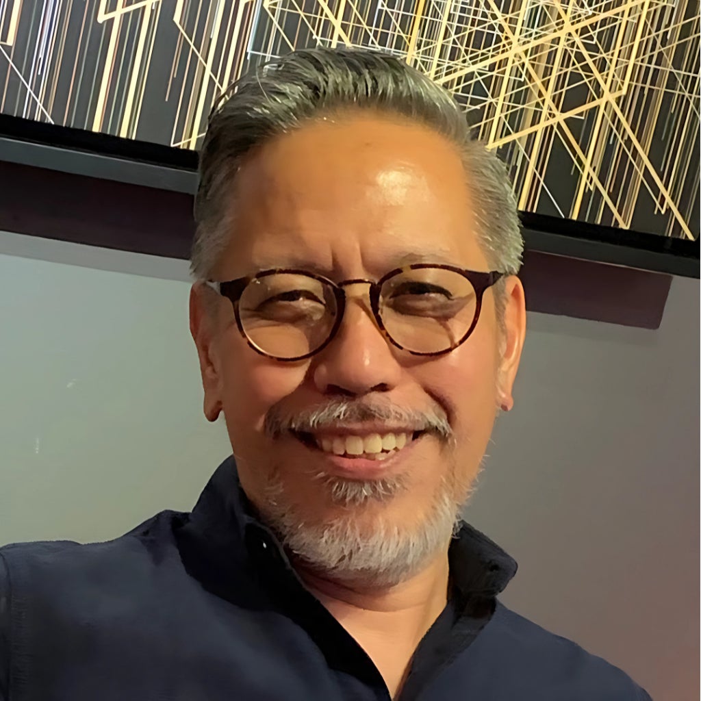 東野圭吾・著『マスカレード・ライフ』(集英社刊)が発売即重版。東京・渋谷では、ピールオフ企画を実施中!