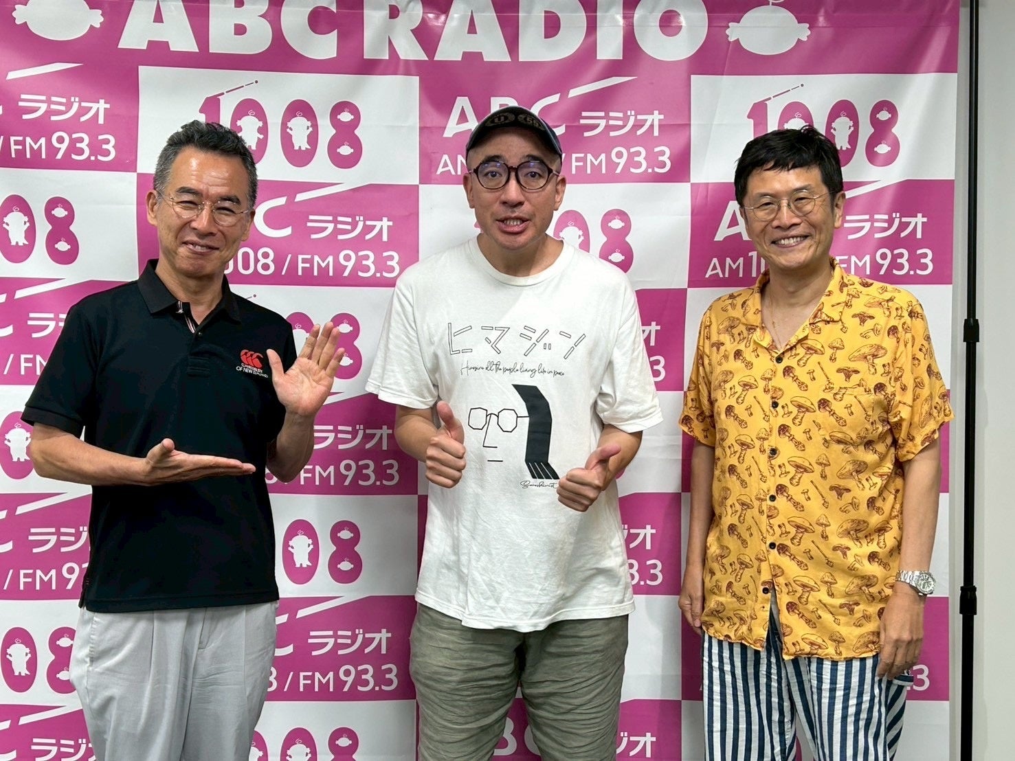 「ちょっと普通じゃない」友人・モト冬樹が明かす、稀代のアイドル・松田聖子の知られざる素顔！　メッセ黒田＆とろサーモン村田と大阪駅前ビルをおっさんぽ