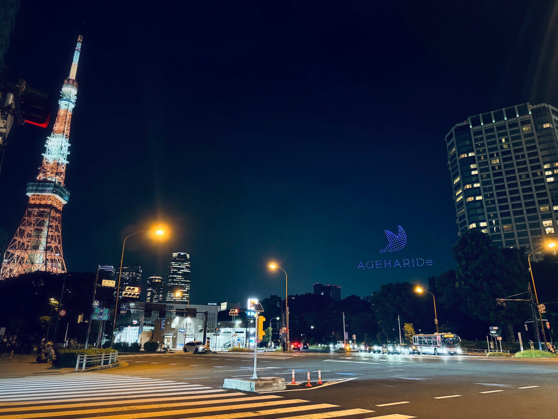 Fender Custom Shopより、時代を超えたクラシックデザインに革新をもたらしたエイドリアン・ヤングの新シグネイチャーモデルを発表