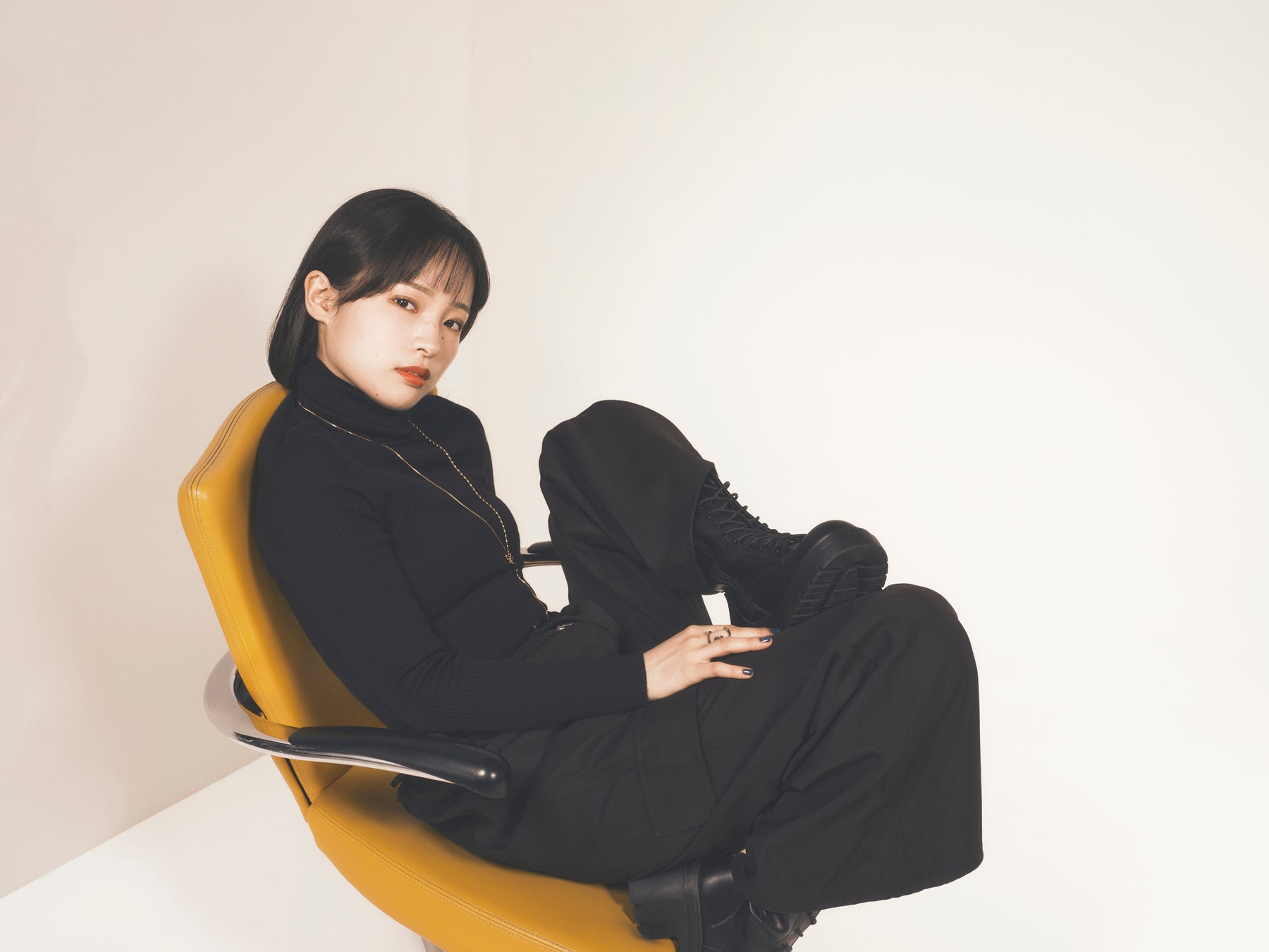 鬼才カウフマン、衝撃の初小説『アントカインド』圧巻の豪華造本で本日発売!フランシス・F・コッポラ絶賛、佐藤究、ふかわりょう、山崎まどか推薦!! 翻訳者・木原善彦による「あとがき」を本日公開。