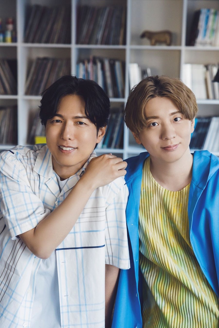 「桃源暗鬼」共演中の神谷浩史＆木村良平が「TVガイドVOICE STARS vol.35」表紙＆巻頭特集に登場！ にじさんじ加賀美ハヤトの裏表紙＆巻末特集も必見!!