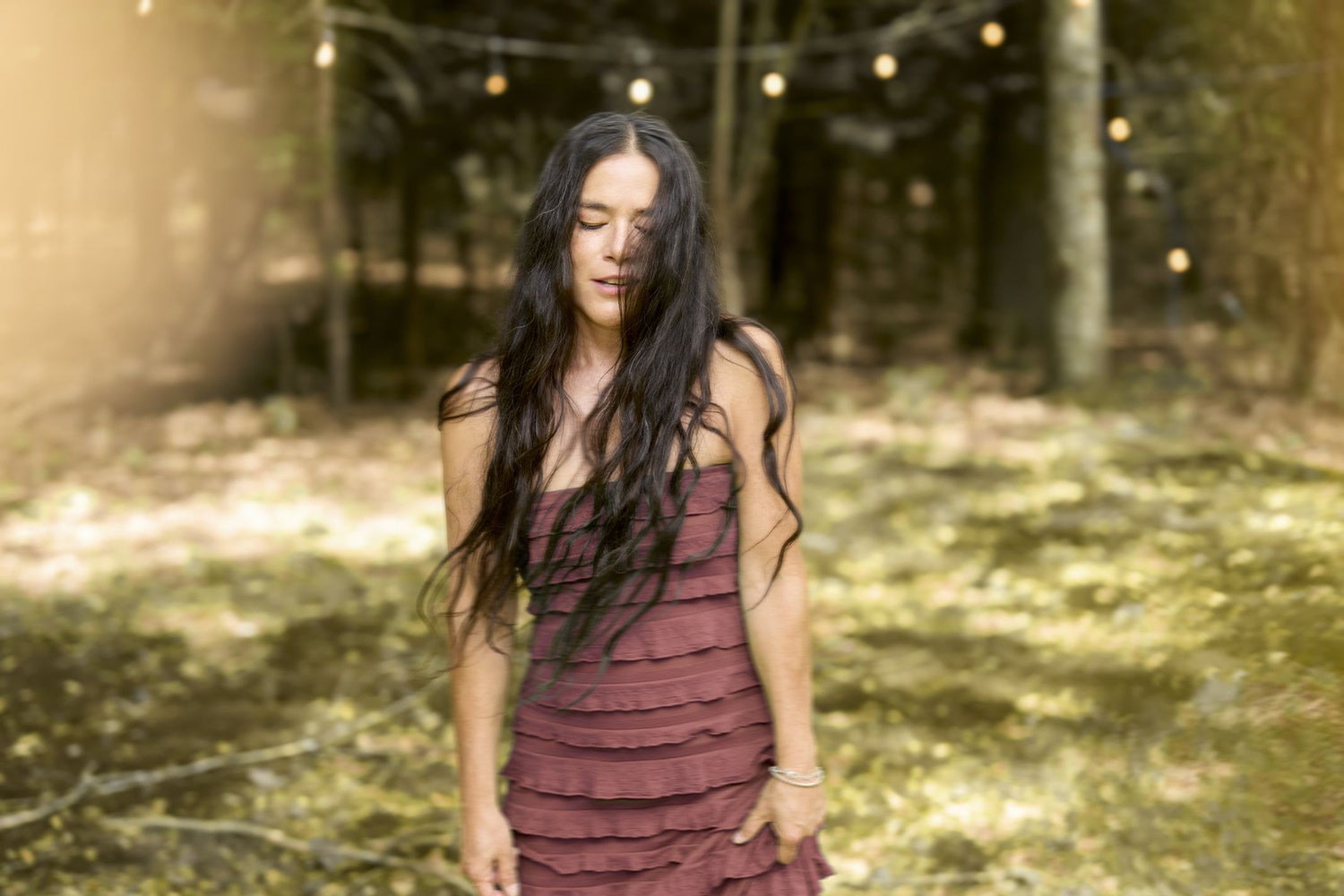 Laikaから「Laiqa」へ。改名後初のワンマンライブ開催を発表し、光と影を紡ぐ歌声は新たなステージへ。