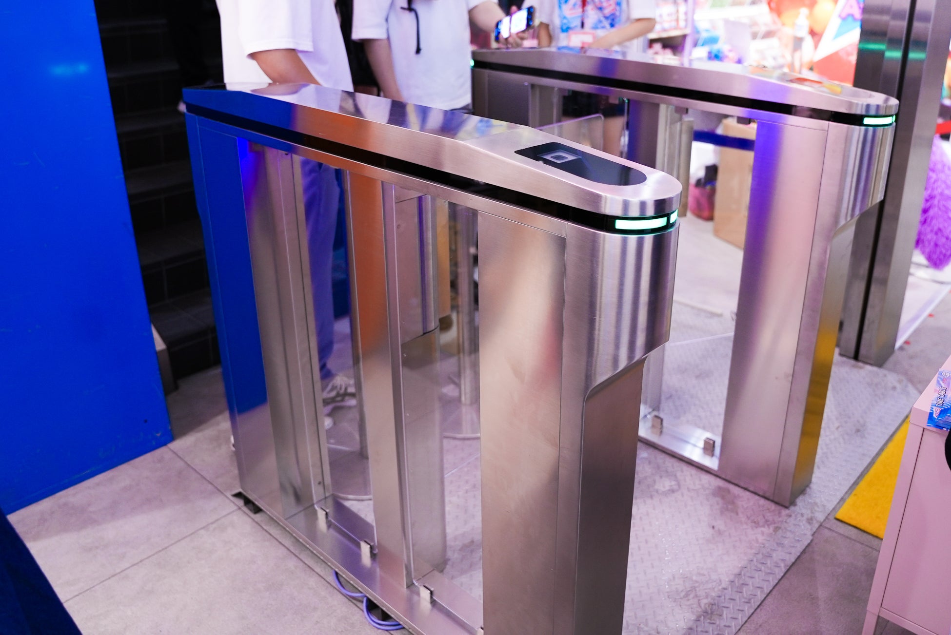 映画『バック・トゥ・ザ・フューチャー』40周年記念スペシャルコラボレーションハンバーガー発売!