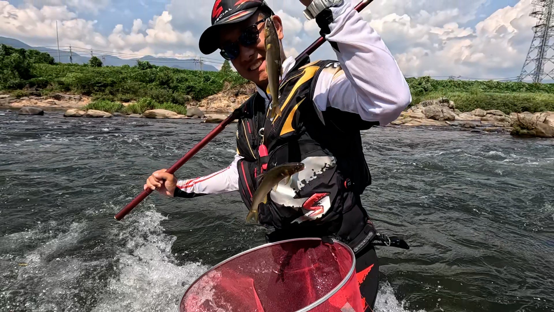 楽器メーカーならではの技術とクラフトマンシップを結集したハイエンドヘッドホン2モデルを発売。ヤマハ ヘッドホン『YH-4000』、『YH-C3000』