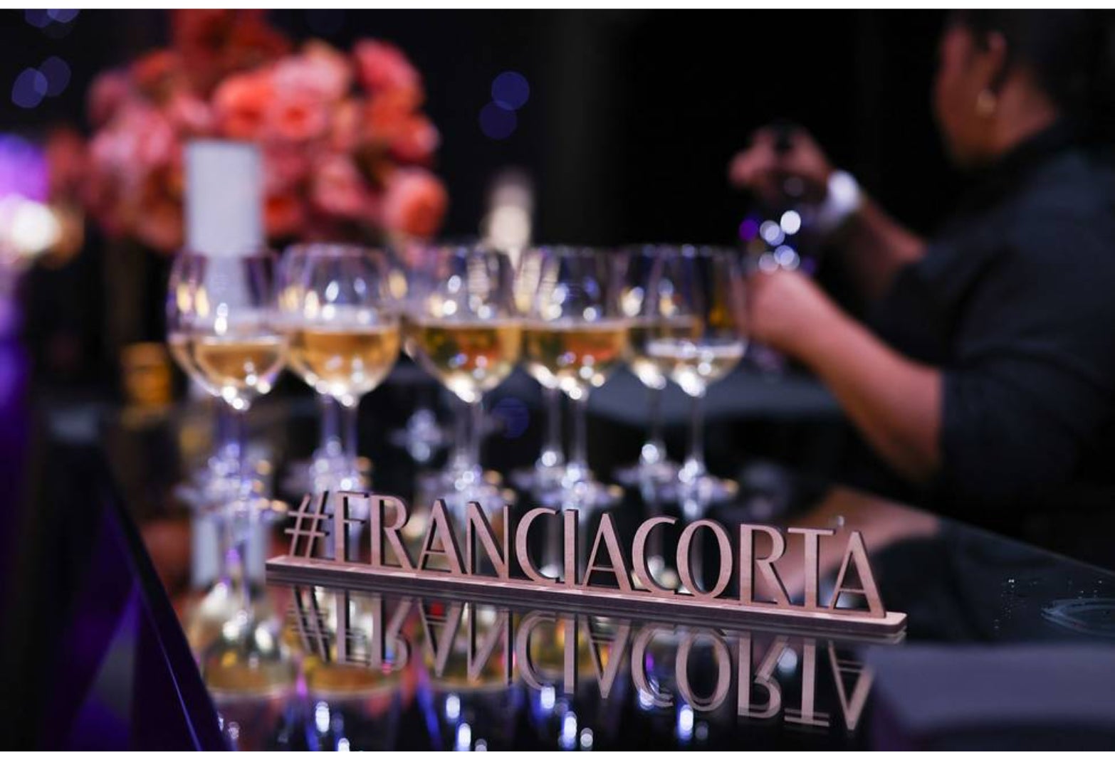 11/22（土）開催決定！　輝山立・鷲尾修斗と行くミステリー日帰りバスツアー