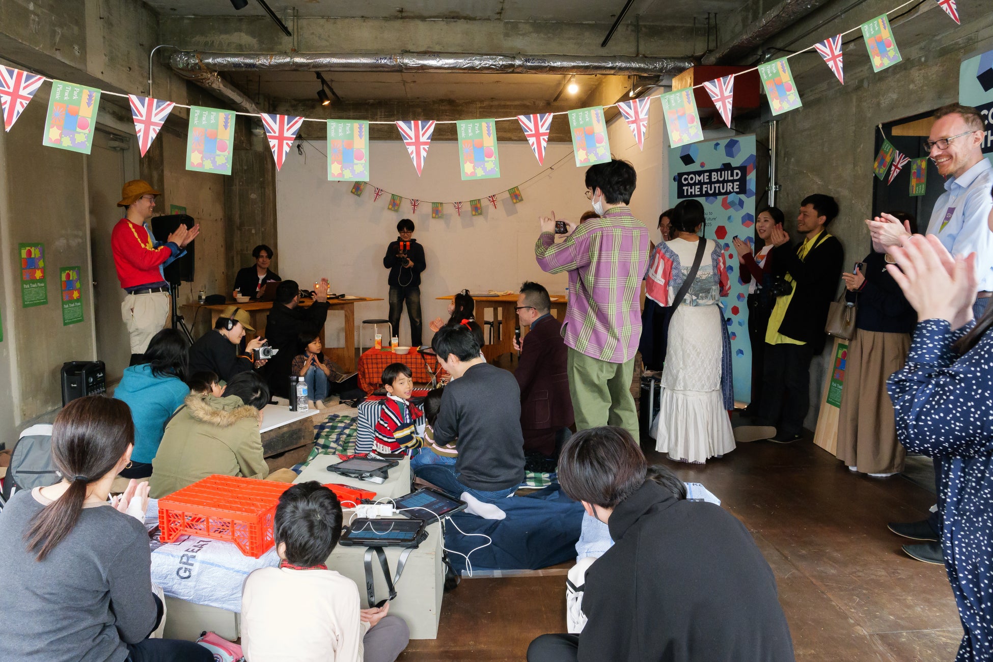 ＝LOVE　「北海道日本ハムファイターズ × 千葉ロッテマリーンズ戦」 にてパフォーマンスを披露！ファイターズファンのメンバー髙松瞳が試合前のファーストピッチに初挑戦！