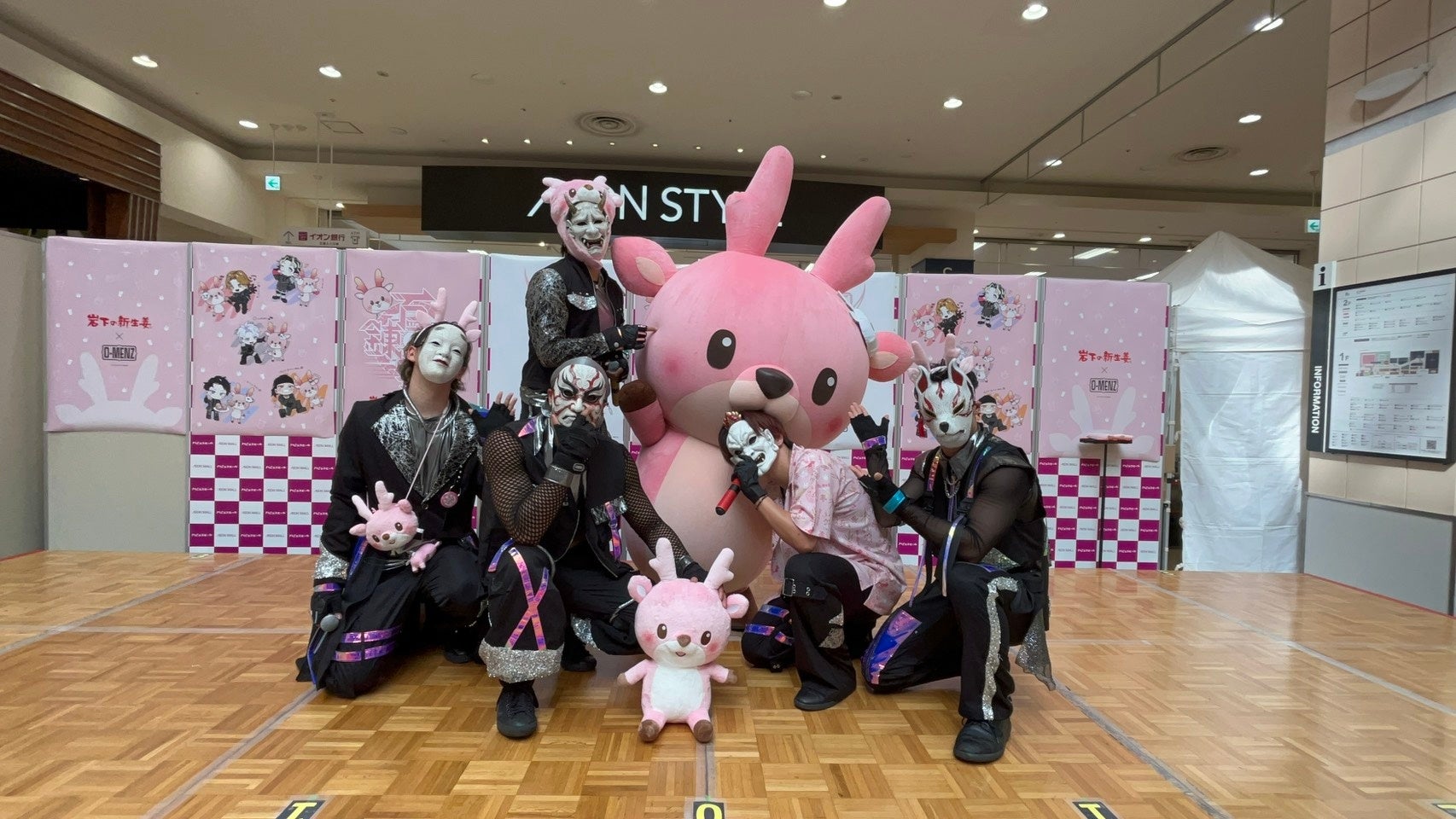 「これからも永遠にロックしていたい」という彼らの思いがサブタイトルに。GRANRODEO20周年アニバーサリーブックのタイトル＆表紙画像がついに決定！