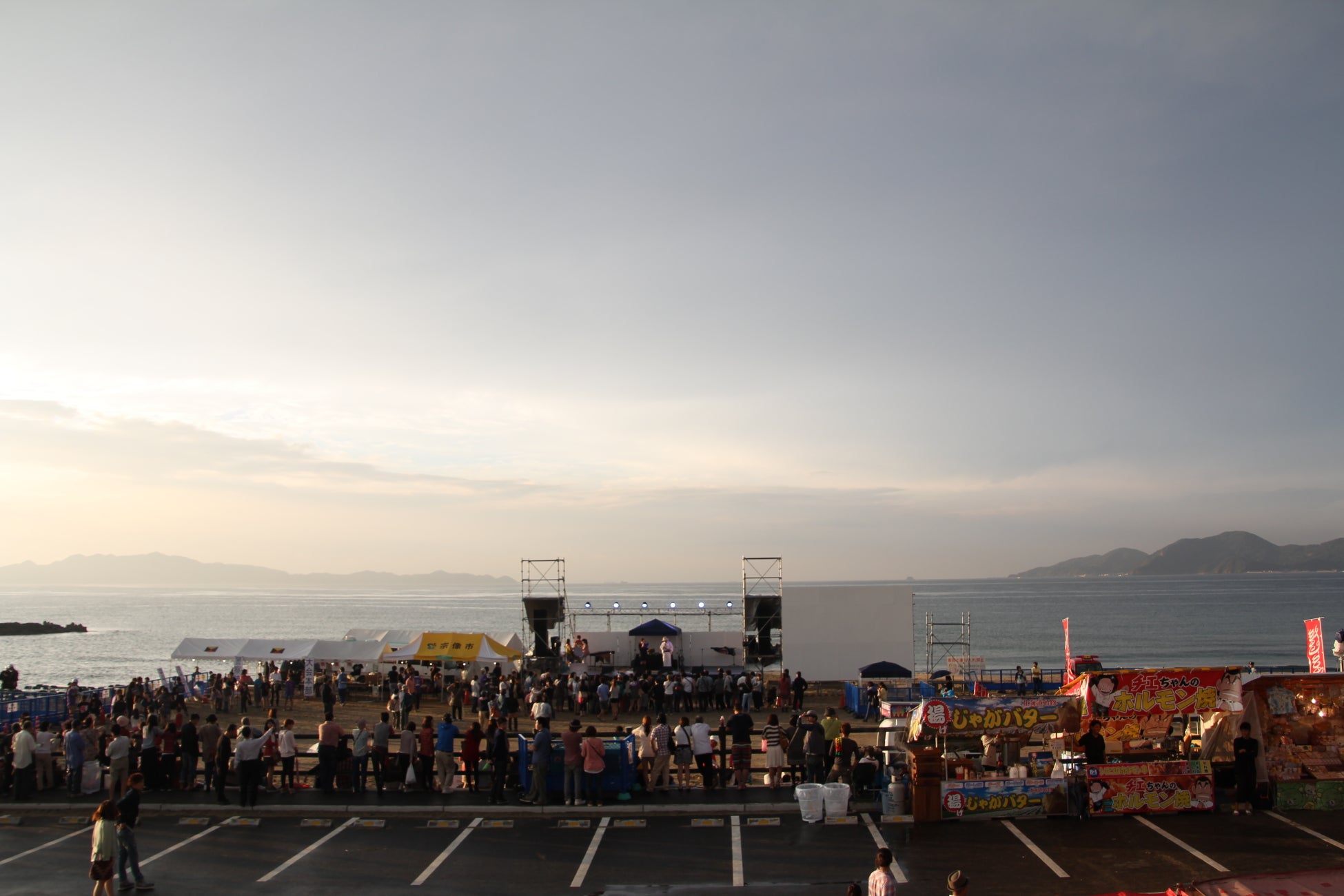 祝・写真集重版！「会いに来てくださると嬉しい」夏吉ゆうこの喜びのコメント＆イベント限定特典生写真とボイスメッセージのフレーズが初公開