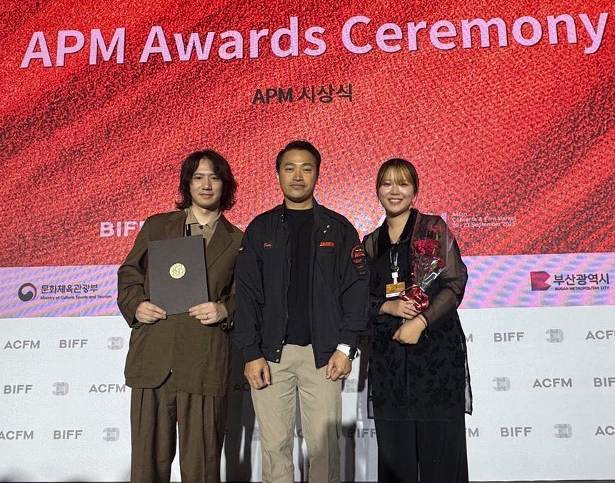 「制コレ22」グランプリの蓬莱 舞が飾る表紙&巻頭10P! 入来茉里、蒼山 怜、三田悠貴、鹿目 凛、高橋しょうこ掲載の『FLASH』は9月30日(火)発売