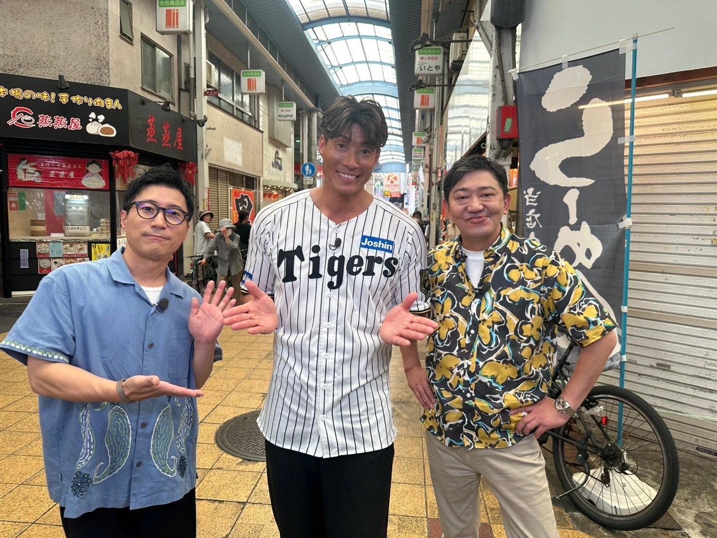 超人・糸井嘉男、タイガース時代のウラ話＆天然エピソードをぶっちゃけ！超人をさらに極めるために購入した高級自転車の値段に黒田＆すっちー驚愕！　千林商店街をおっさんぽ