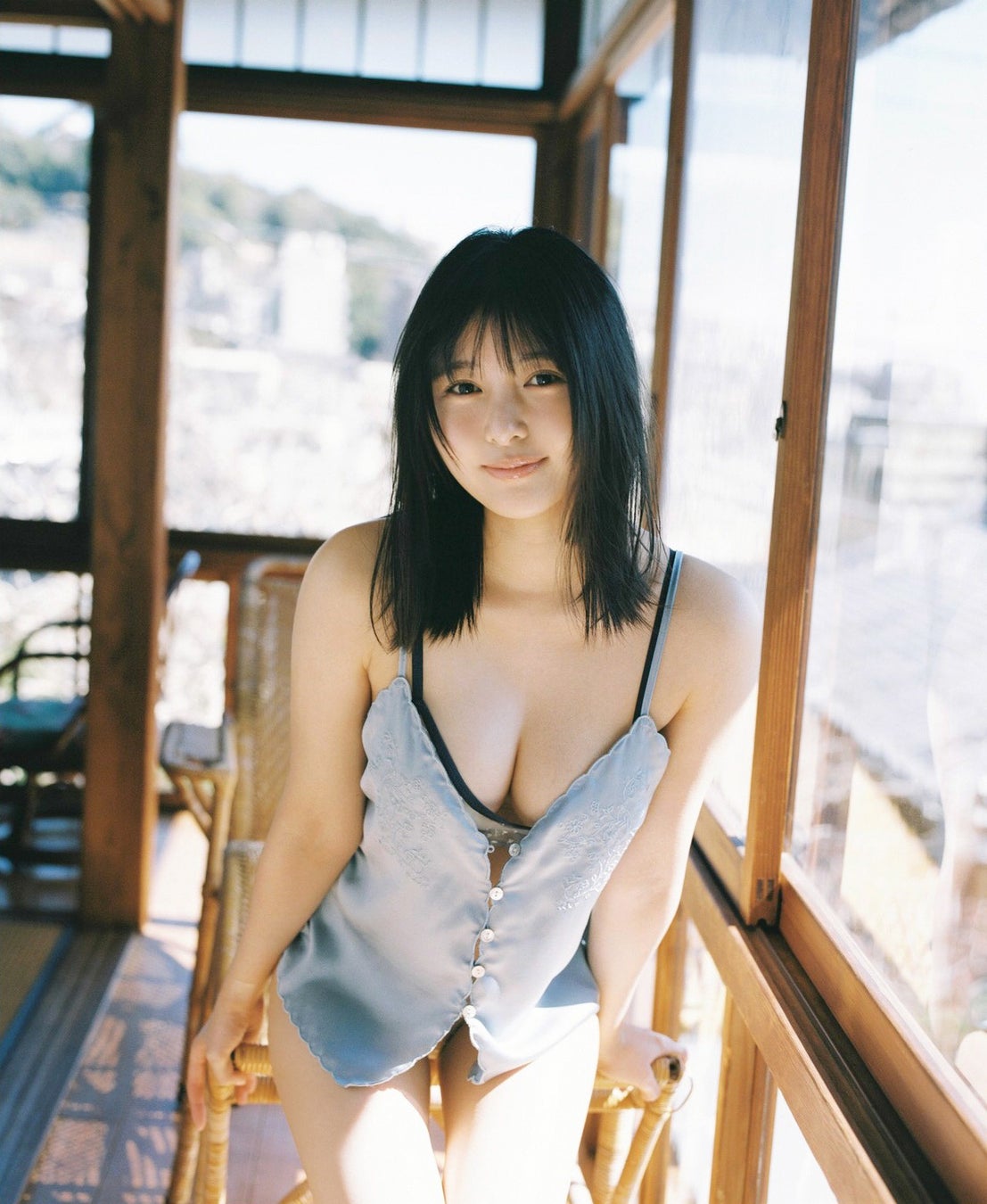 頓知気さきなPHOTO STYLE BOOK『また明日！』【電子版限定5ページ増】10月25日（土）発売決定！　電子版限定の珠玉カットを紹介