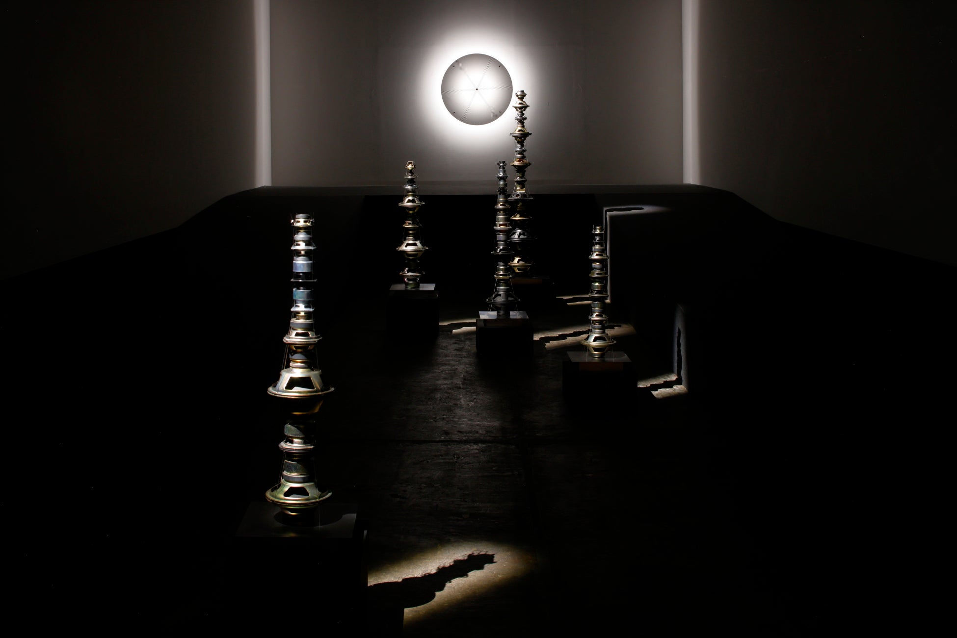 カスタネットマンが演歌に挑戦!婚活現場の悲哀を問いかける曲「婚活エレジー」を配信開始