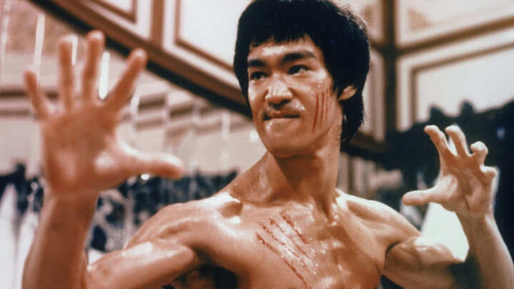 フォトブック『いろいろなこ』発売記念、岬なこスペシャルブロマイドの販売を開始!