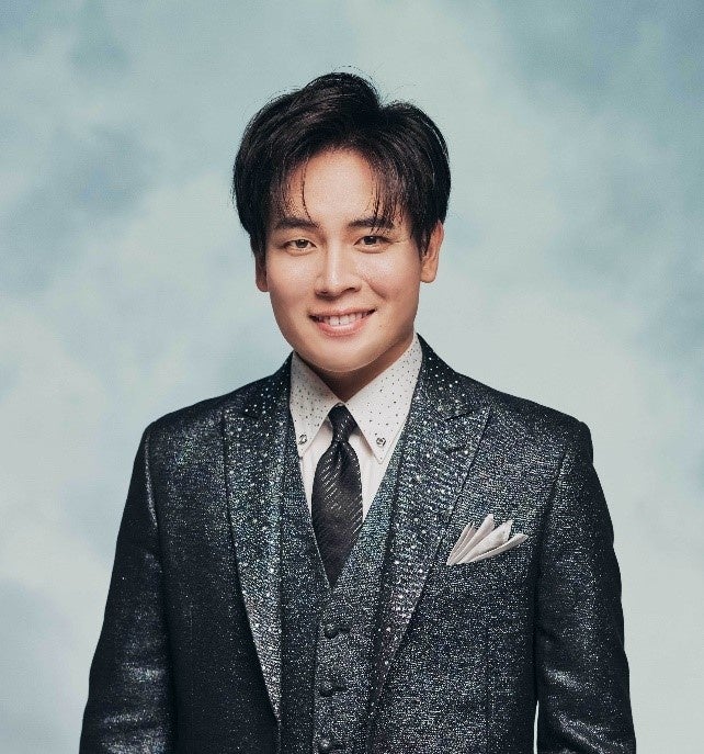 Number_iの最新アルバムアートを手がけ、Forbes JAPAN「30 UNDER 30」に選出されたSora Aotaが、初のアナログ作品展を開催。