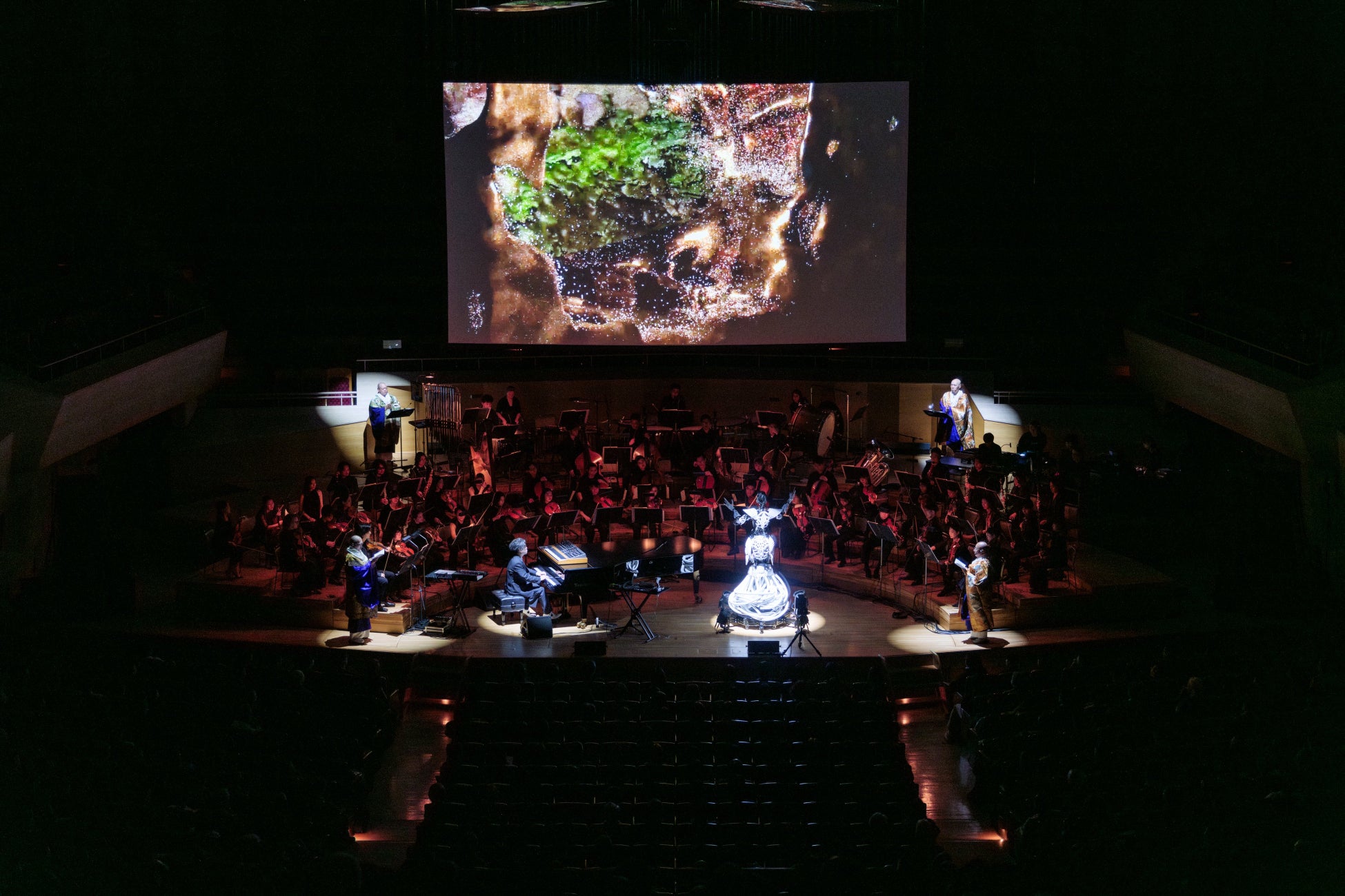 かつて見せたことのない表情が満載の1st写真集発売 NGT48 大塚七海、美尻を大胆披露!大人の色気あふれるランジェリーカットにも初挑戦