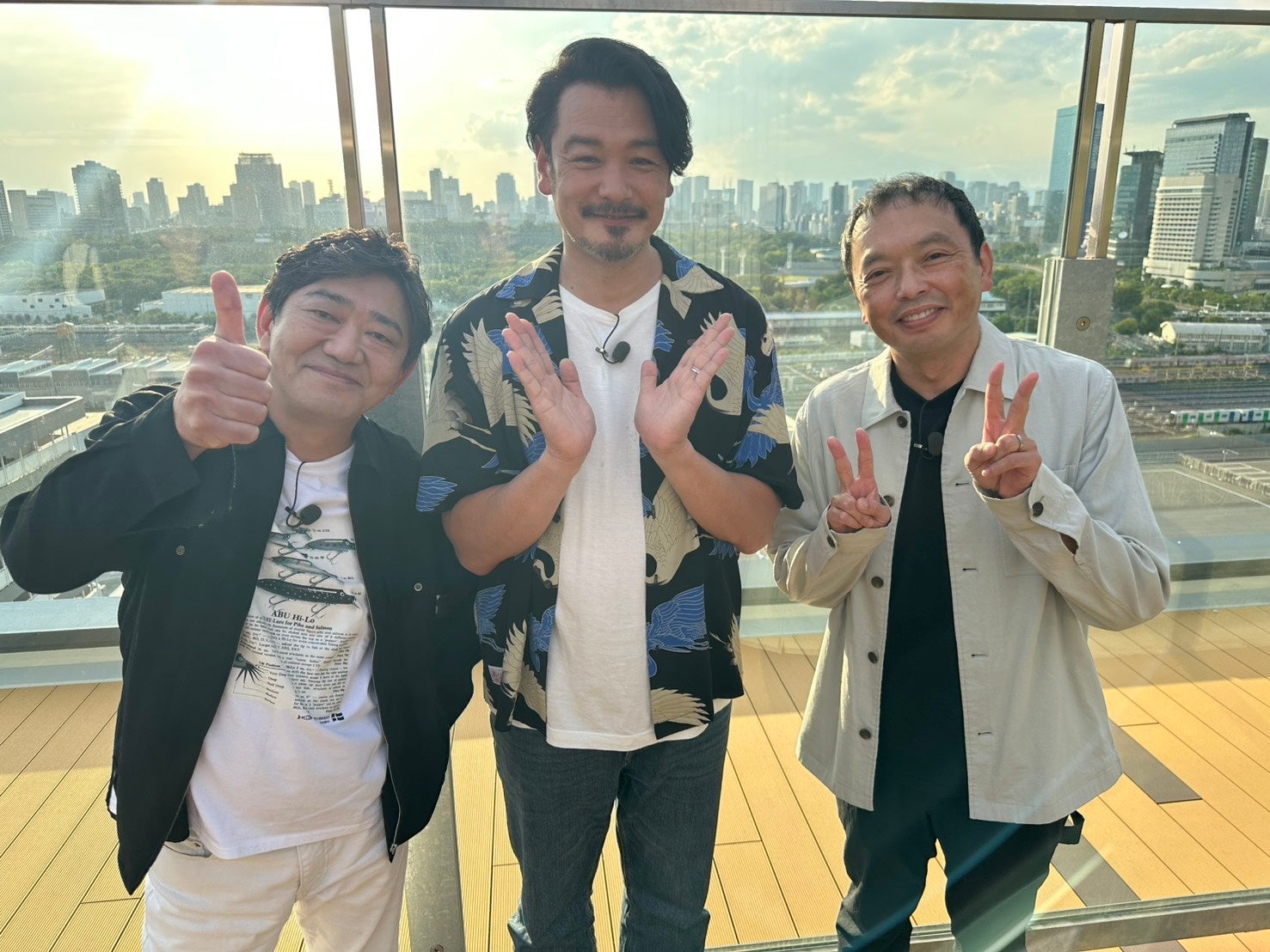 「純烈のオネエキャラとして……」小田井涼平、キャバレーで理不尽土下座からの“オネエキャラ転身”の真相は？ 森ノ宮おっさんぽで中川家・礼二のものまねも炸裂！