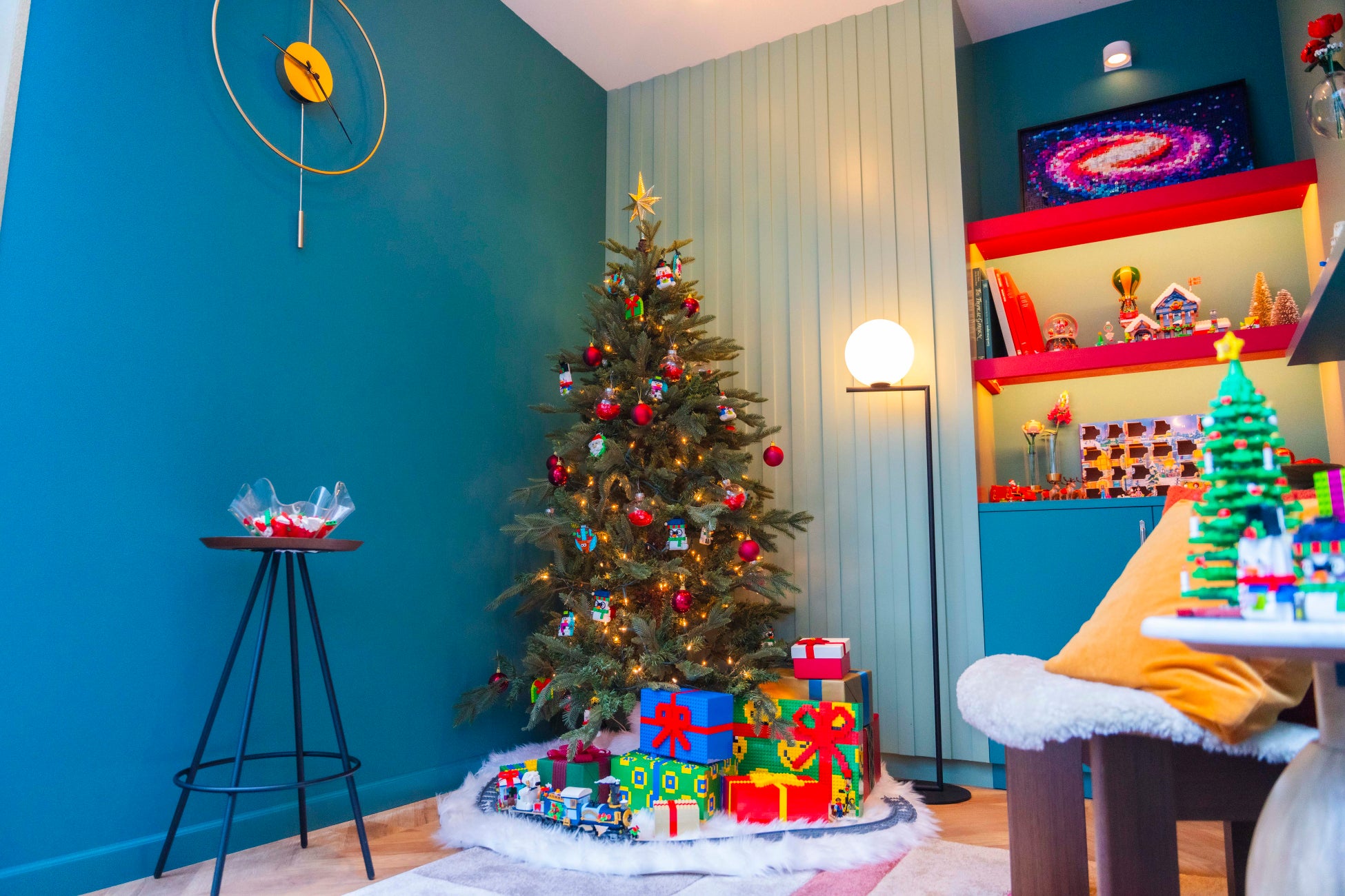 VOCE1月号通常版・増刊の表紙は河合優実が登場！　ほか、上白石萌歌、鳴海唯、永瀬莉子らが出演する「VOCE2025下半期ベストコスメ」発表、長濱ねるは冬のコスメで「マシュマロの妖精」に変身!?