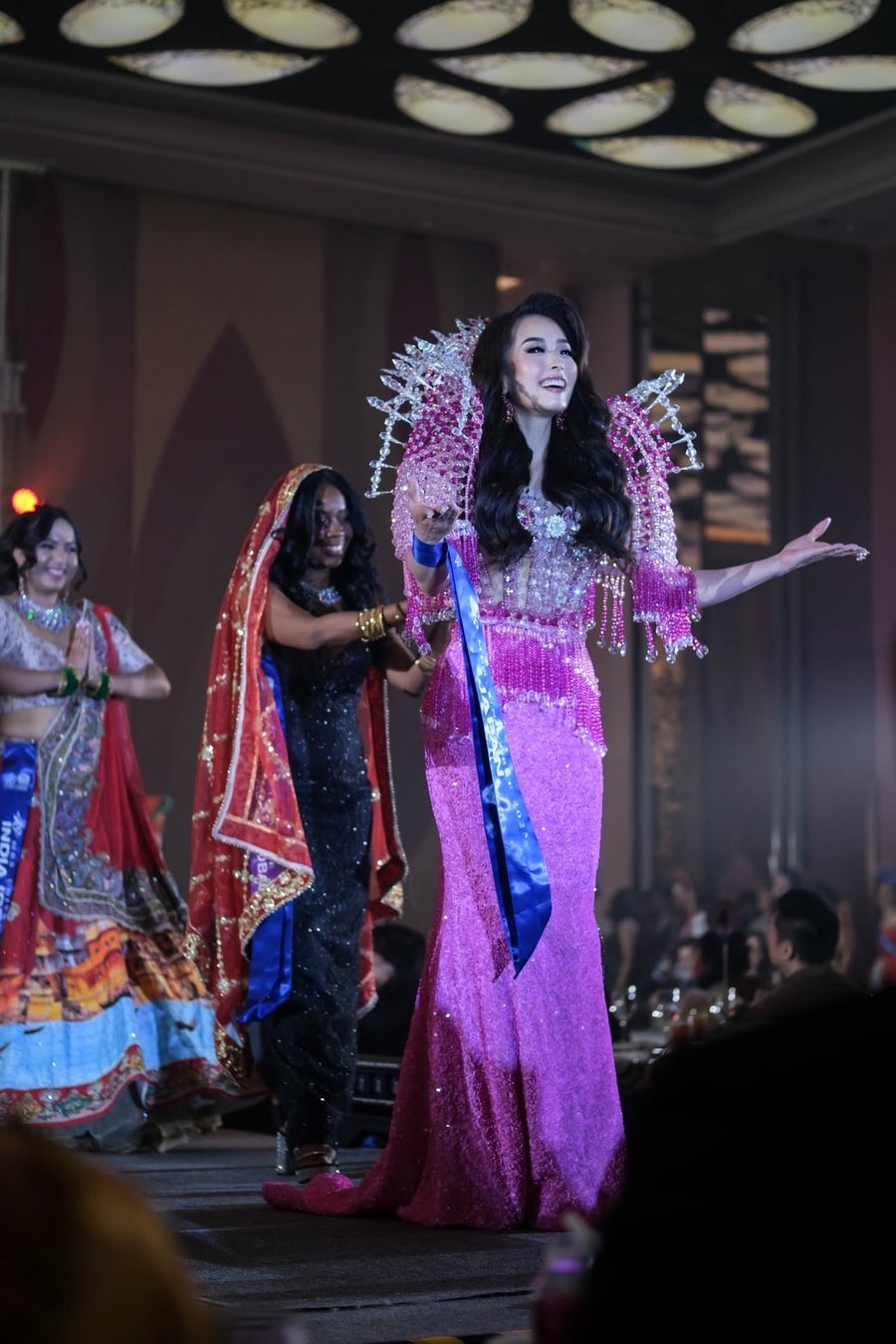 「憧れ」を「経験」に。幕張メッセの「GIGA•GIGA SONIC」ステージで、14名のこどもたちのランウェイ体験を実施