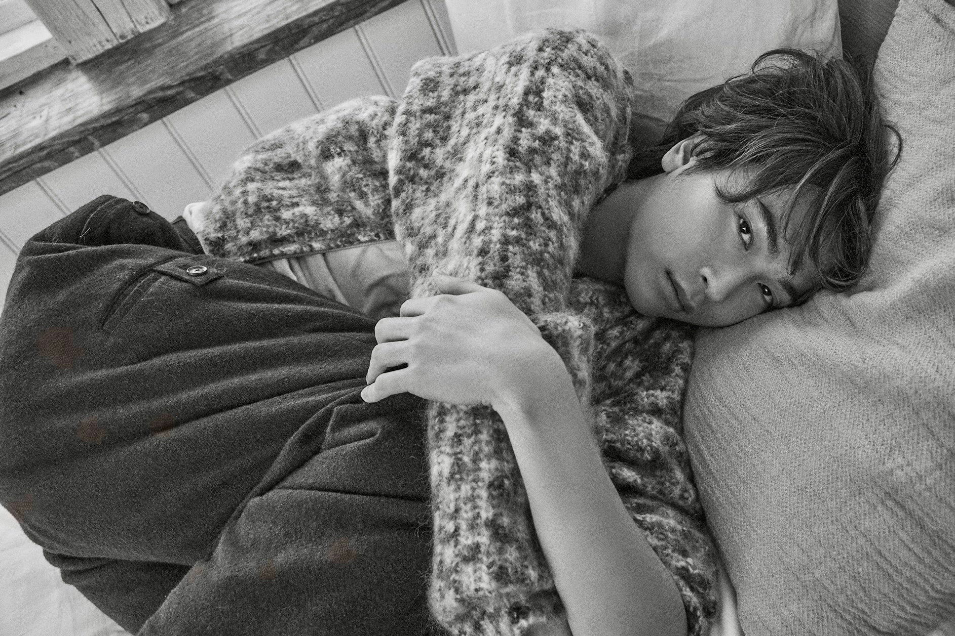 SUPER EIGHTが独占表紙を飾る「TVガイドPERSON vol.160」発売決定！ 世界的写真家レスリー・キーが手掛ける3年ぶりの連載には庄司浩平が登場