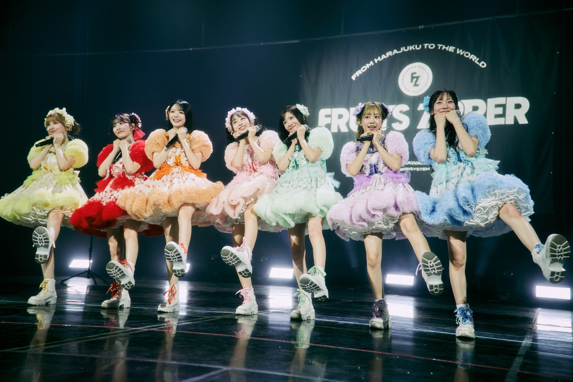 FRUITS ZIPPER、初のアジアツアー完走！　“NEW KAWAII”ステージで現地のファンを魅了