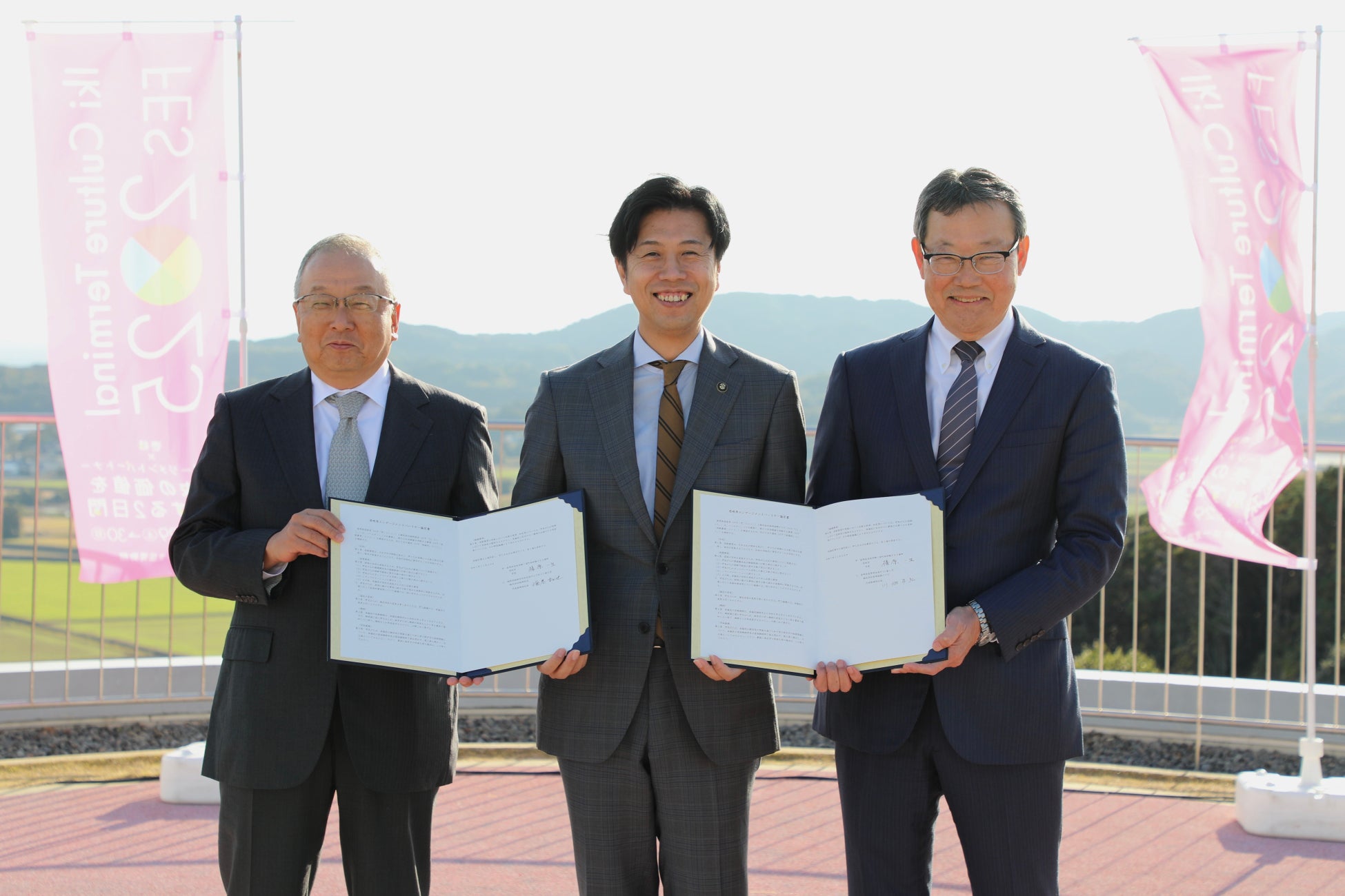 大人気コミック「気になってる人が男じゃなかった」POP UP SHOPが全国4都市で開催！