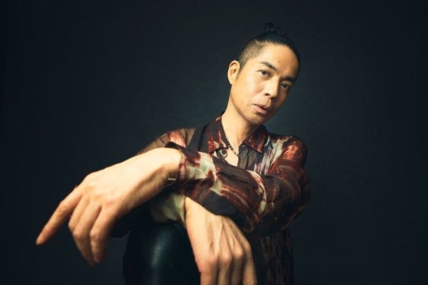 『トワイライト・ウォリアーズ 決戦！ 九龍城砦』で大ブレイク！香港アクション界を牽引する孤高のカリスマ俳優、ルイス・クーを特集香港シネマ大全：ルイス・クー兄貴を、体験せよ！