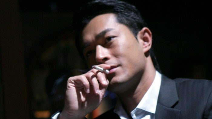 『トワイライト・ウォリアーズ 決戦！ 九龍城砦』で大ブレイク！香港アクション界を牽引する孤高のカリスマ俳優、ルイス・クーを特集香港シネマ大全：ルイス・クー兄貴を、体験せよ！