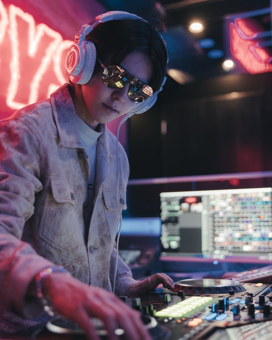 センチュリーシネマ25周年記念イベント開催！幻の特撮ヒーロー「仏造人間ナンマイダー」がスクリーンでご開帳