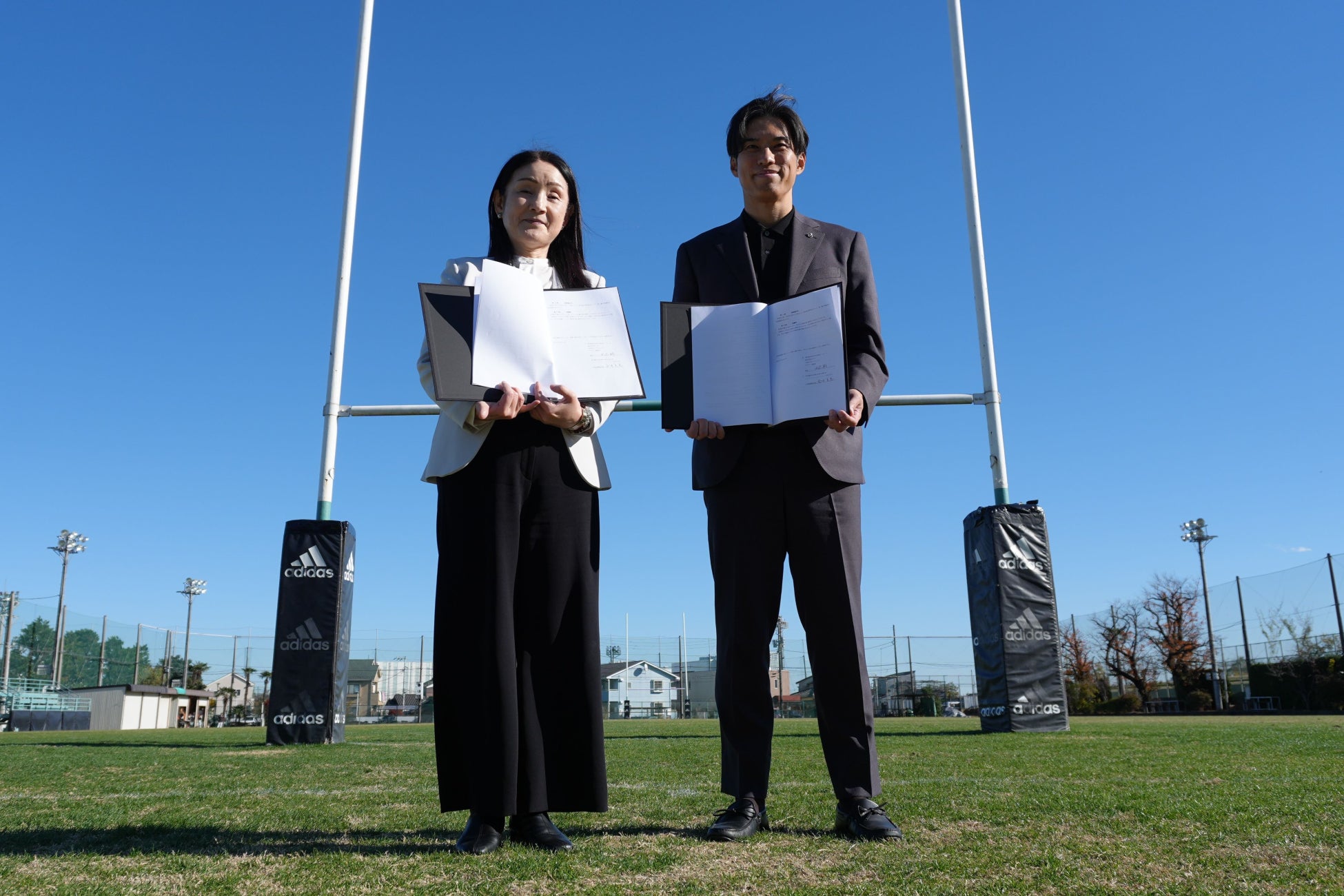 KOGYARU「Dis Desu (feat. Natuul)」MVが100万回再生を突破! YouTube TOP100ランクイン、TikTok拡散で日独のトレンドを席巻