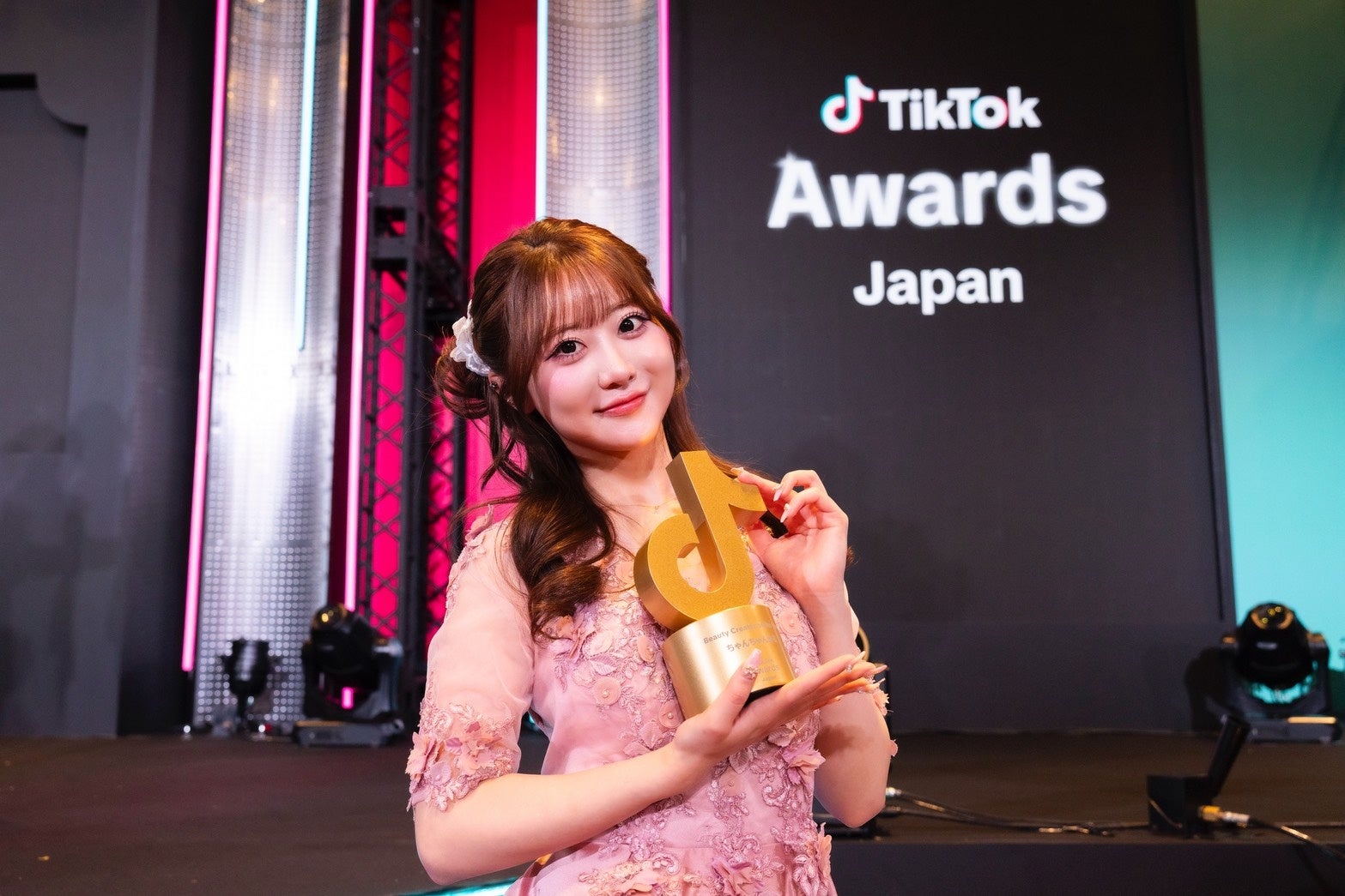 面白い×美容で国内トップへ。『TikTok Awards Japan 2025』Beauty Creator of the Year部門にてUnlock所属クリエイターちゃんちゃんまるがグランプリ受賞