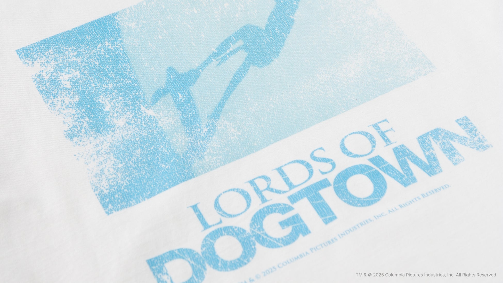 ファン必見！早めのクリスマスプレゼント！？演歌歌手二見颯一さん等身大パネルでお出迎え