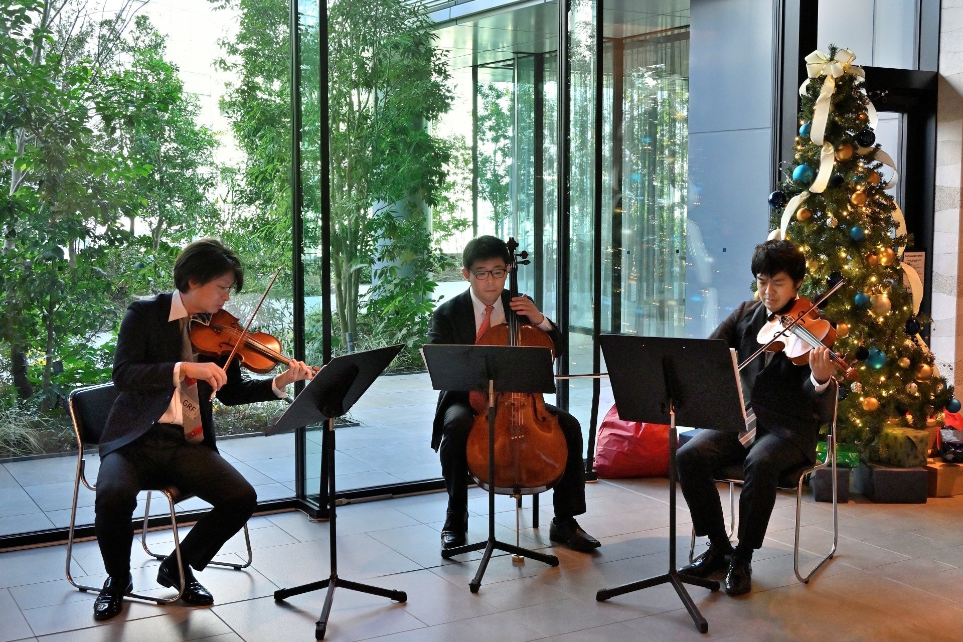 TikTokフォロワー数 750,000超 人気インフルエンサー「シダヒナノ」が初のラジオ番組のパーソナリティに挑戦!来年1月2日(金)放送開始!