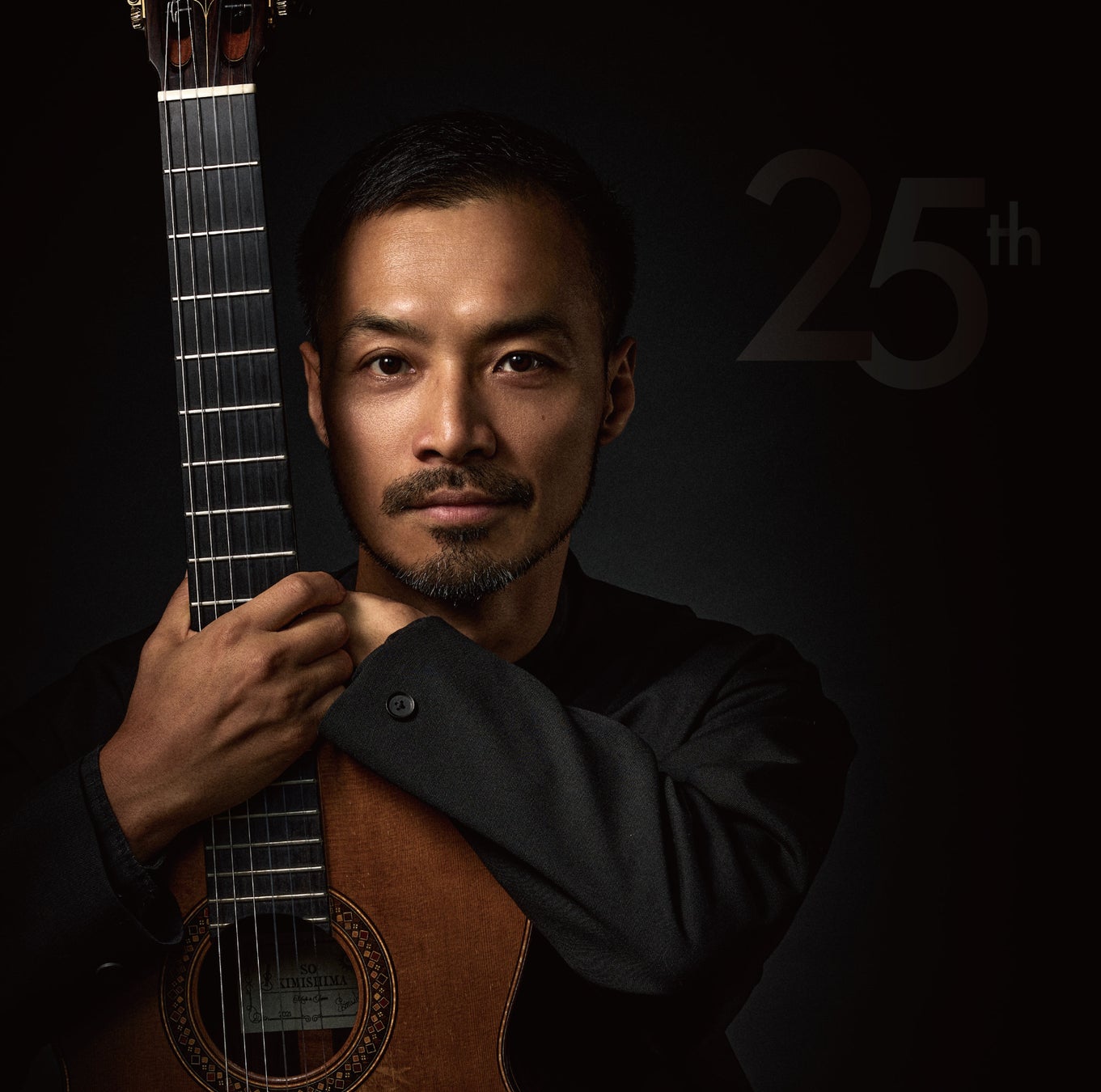 クラシック・ギタリスト大萩康司CDデビュー25周年記念アルバム『大萩康司 25th Anniversary Best ～音が紡いだ25年～』12月24日（水）発売！