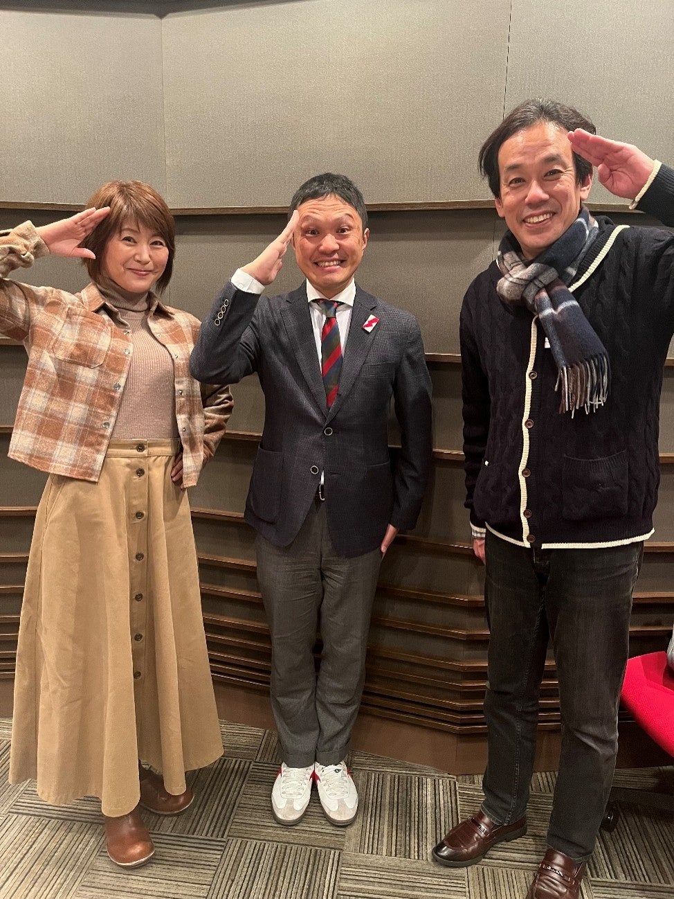 箱根駅伝中継を見ると、箱根登山鉄道の車両が映り込むのがアツいんですよ。