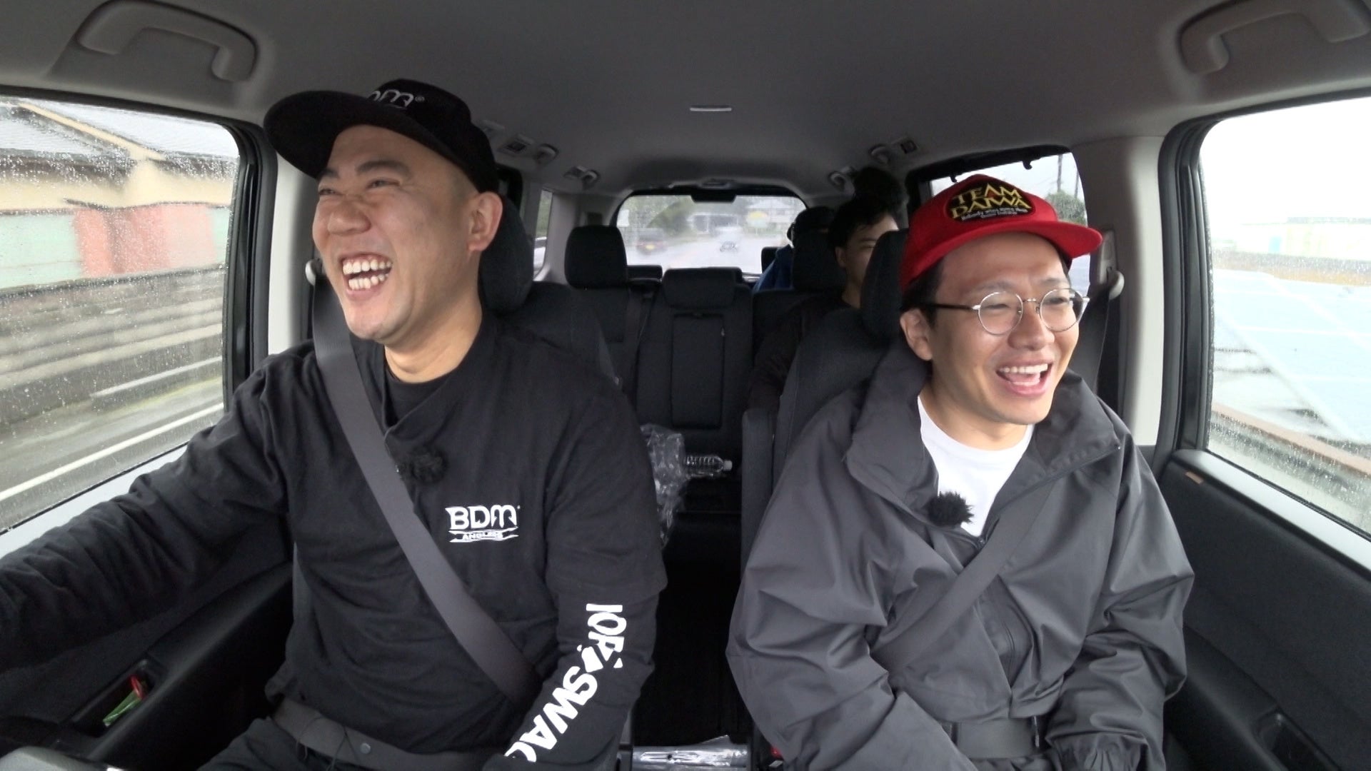 ナダルと亜生が“豪雨に負けずイカ釣り”！轟音鳴り響く空にブチギレ!?『亜生とナダルがゆる～く釣り旅やっちゃってる』2026年1月1日（木）22:00放送