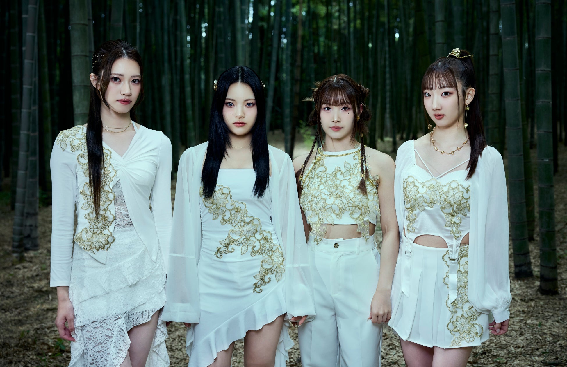 大人気TikToker「バ先の女子4人で踊ってみた。」が「KAGUYA」として衝撃のアーティストデビュー！