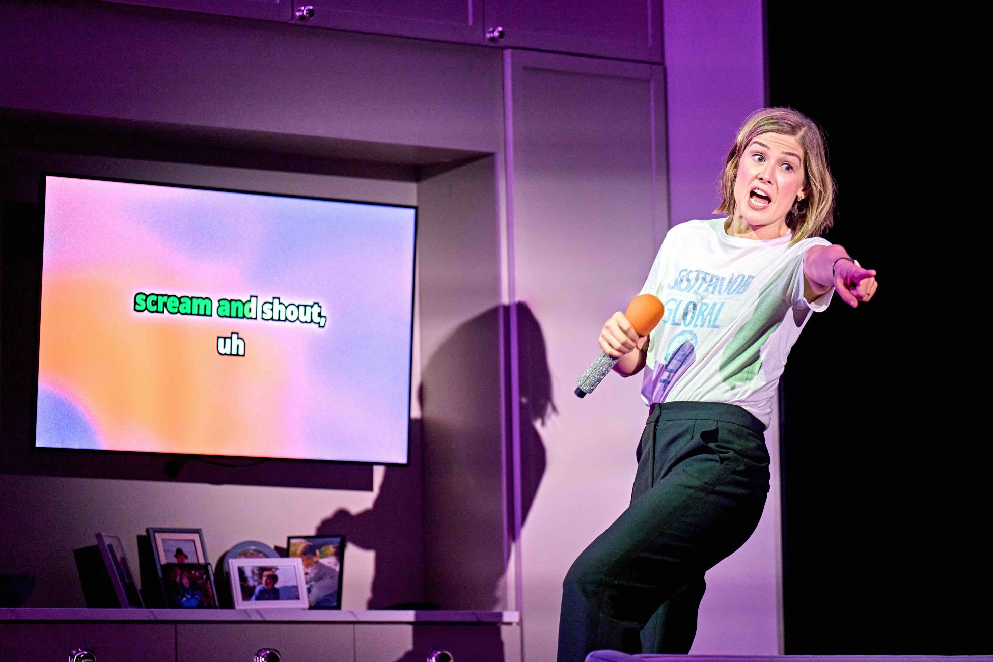 【日本初※】サウナ室が映画館に!?ショート映画のSAMANSA、関東最大級サウナ「お湯むすび」にて定期的上映を開始。「3と7の日」は、10分間の“没入ととのい”体験へ。