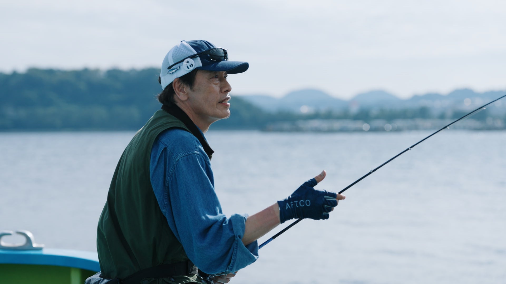 主演・遠藤憲一！恋も魚も爆釣か⁉【釣り×恋×グルメ×旅情】バツ２独身おじさんの極上の癒しドラマ「XBRAID presents さすらい釣り師 糸田三平」２月15日・22日（日）２週連続 夕方４時放送