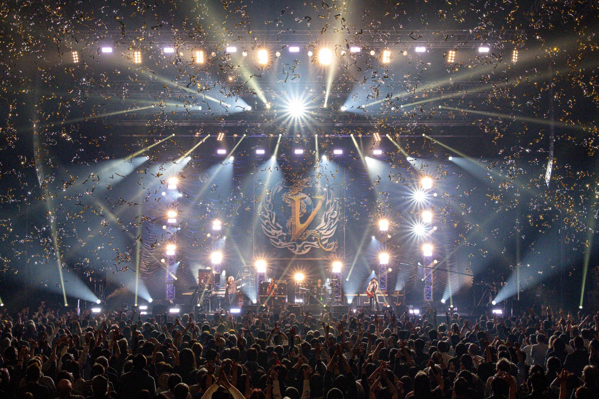 VOW WOW圧倒的なライブサウンドに7000人が酔った！今月末、急遽追加公演決定！