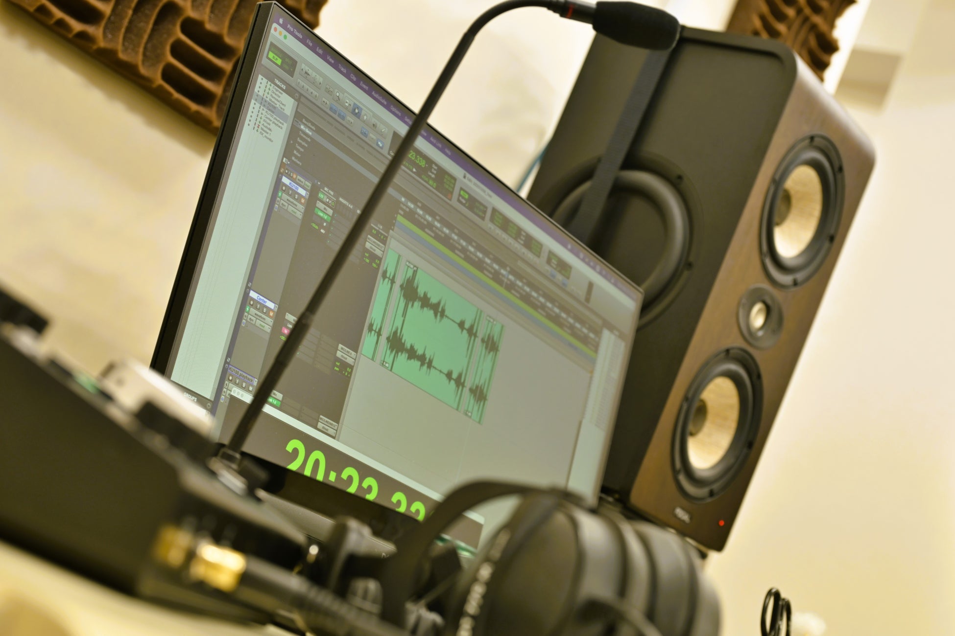 立体音響にも完全対応のMoonbow Music Tokyo 2nd(神保町駅から徒歩7分)をOPEN！【エンジニア料金込み7,700円税込/1時間】