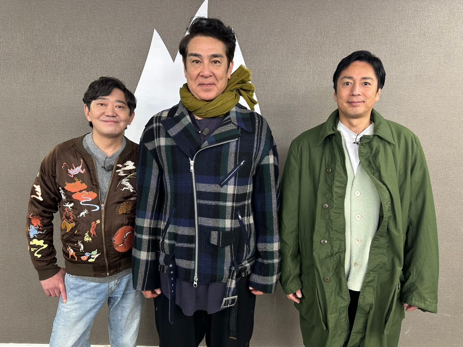 藤岡ファミリーが集結 「洋服の⻘⼭ / スーツスクエア フレッシャーズ新CM発表会」を開催