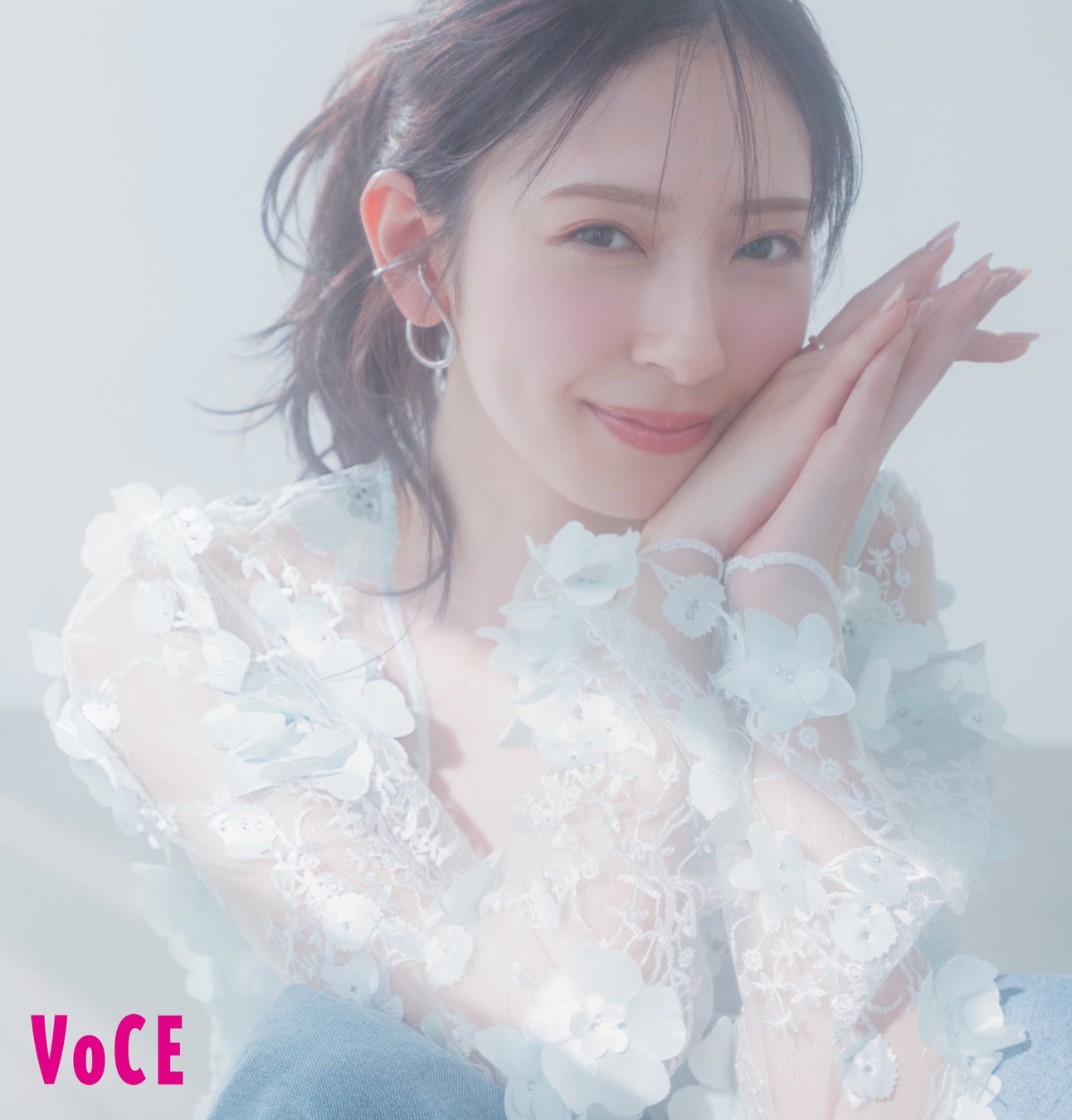 日向坂46・金村美玖さんがビューティ誌「VOCE」レギュラーモデルに就任！編集部が感動した、金村さんの誠実さが溢れるエピソードとは？
