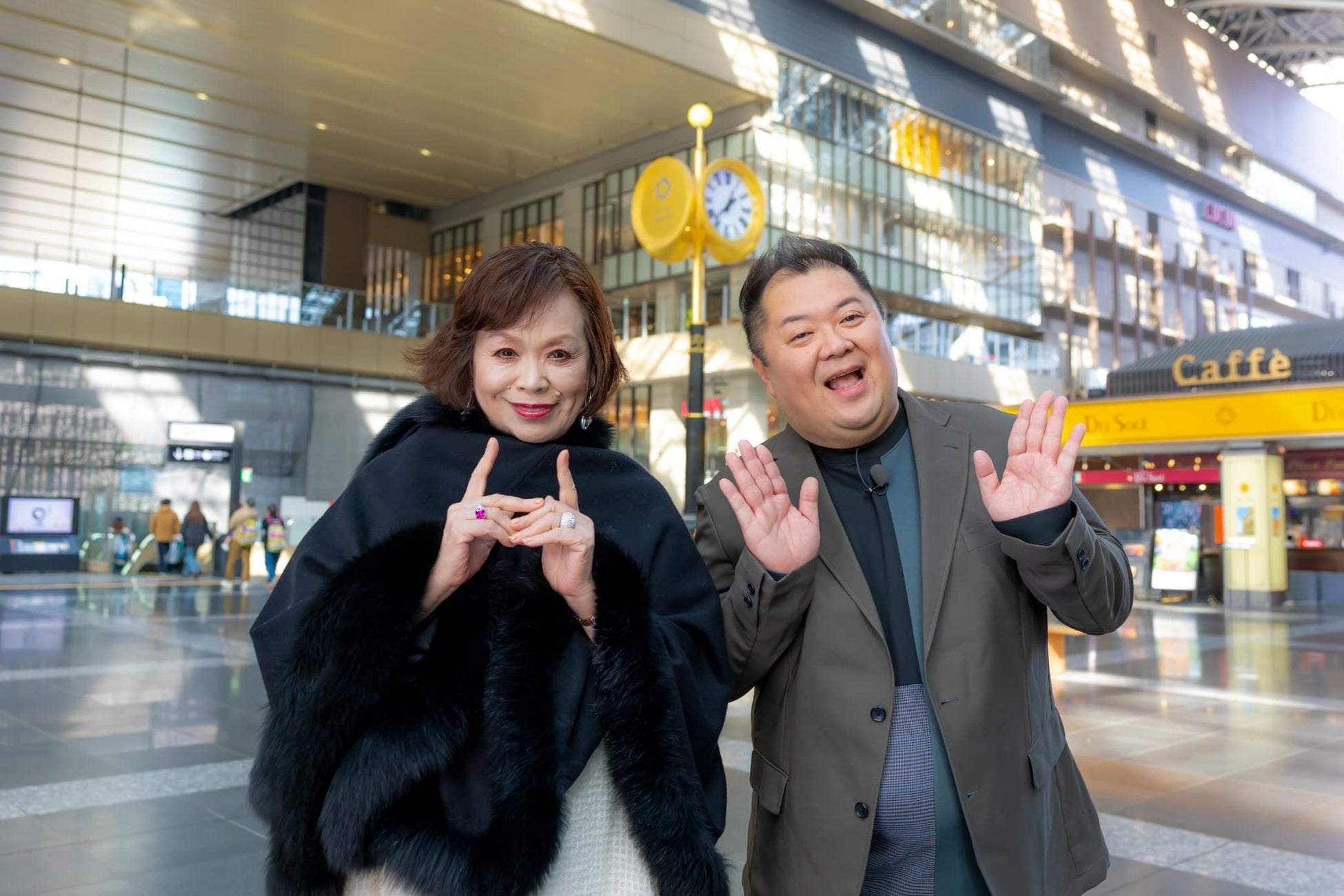 「上沼恵美子を沼らせたい」第2弾で大阪駅30年ぶり降臨！ “大のうどん好き”上沼恵美子が念願の「資さんうどん」の味に「びっくりするわ！」