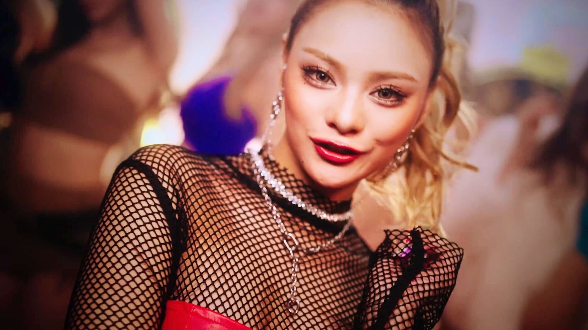 伝説のフレーズ「ちゃおっすポイーン」解禁！最強の姉ギャル“まぁみ”がマイクを握る、『ワルイコ まぁみRemix』MV＆楽曲が同時リリース