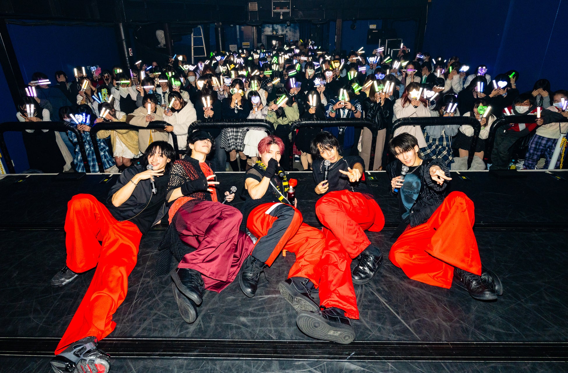 アナタシア、満員の初台DOORSで“再スタート”を宣言2部構成ワンマンライブ「Re:魂だけはお断り 2026」で魅せた、笑いと狂熱と覚悟