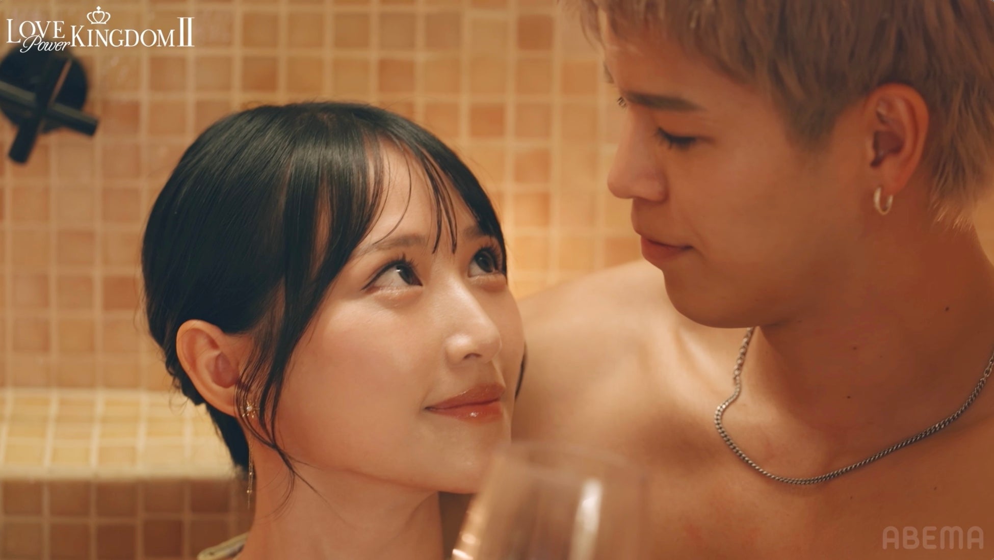 今夜10時放送、第4話「完全に負けました」RISE王者が完敗宣言！？　“伝説のレースクイーン”川瀬もえが密室風呂で披露した禁断の必殺技とは…？『ラブパワーキングダム2』