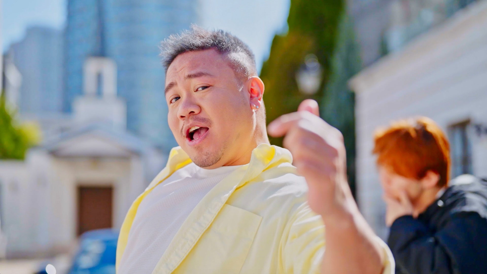 YouTube累計650万回再生超の新星・宗政ノブヒロ、自身が作詞作曲を手がけた最新MV『恋は登坂車線』を公開。