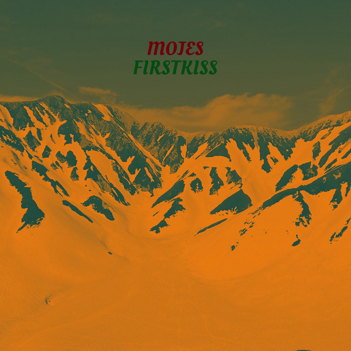 小さなワンルームから世界中に鳴り響く音楽を。SNS発、シネマティックな歌声を持つ唯一無二のシンガーソングライターMojes。デビューシングル「FIRSTKISS」を3月20日(金)に配信リリース。